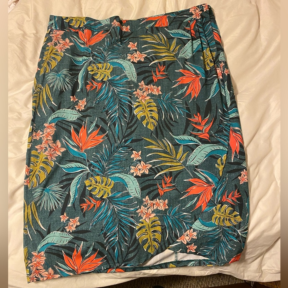 Rip Skirt Hawaii Womens Size XXL Green Hawaiian Print Long Wrap Skirt